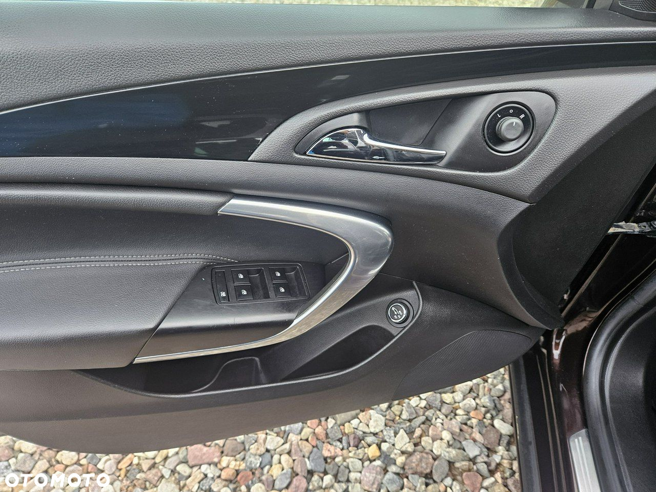 Opel Insignia - 17