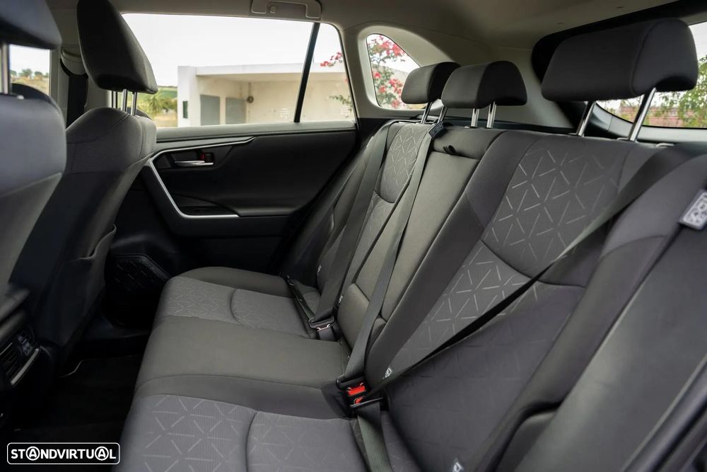 Toyota RAV4 2.5 HDF Comfort - 22