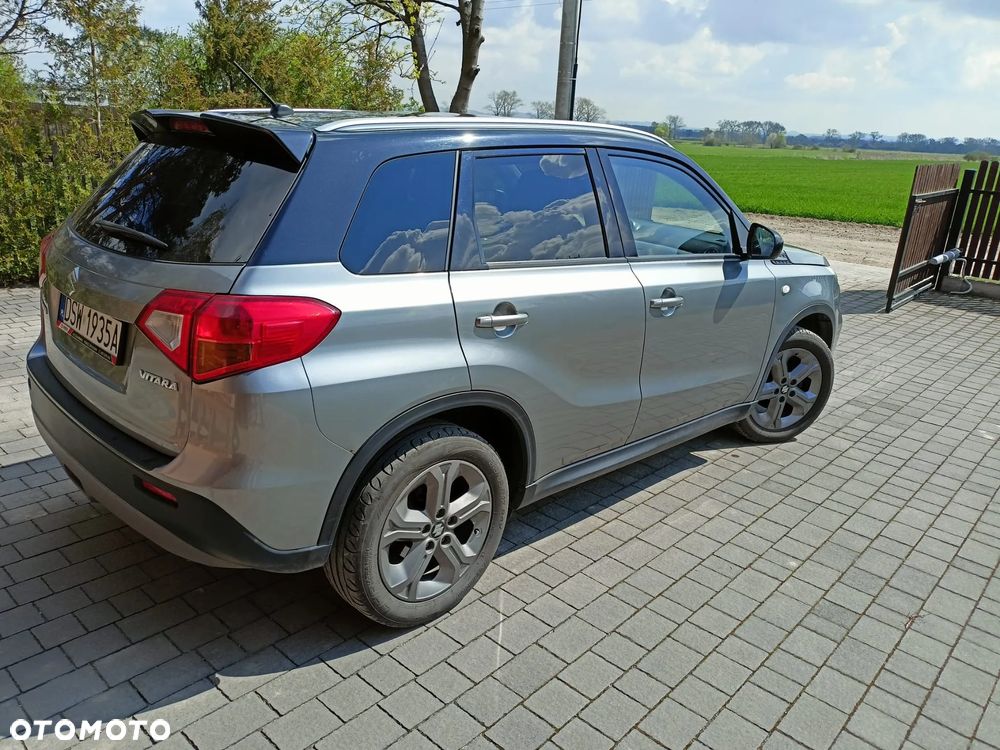 Suzuki Vitara 1.6 Comfort 2WD - 11