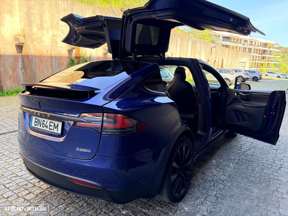 Tesla Model X P100D - 8