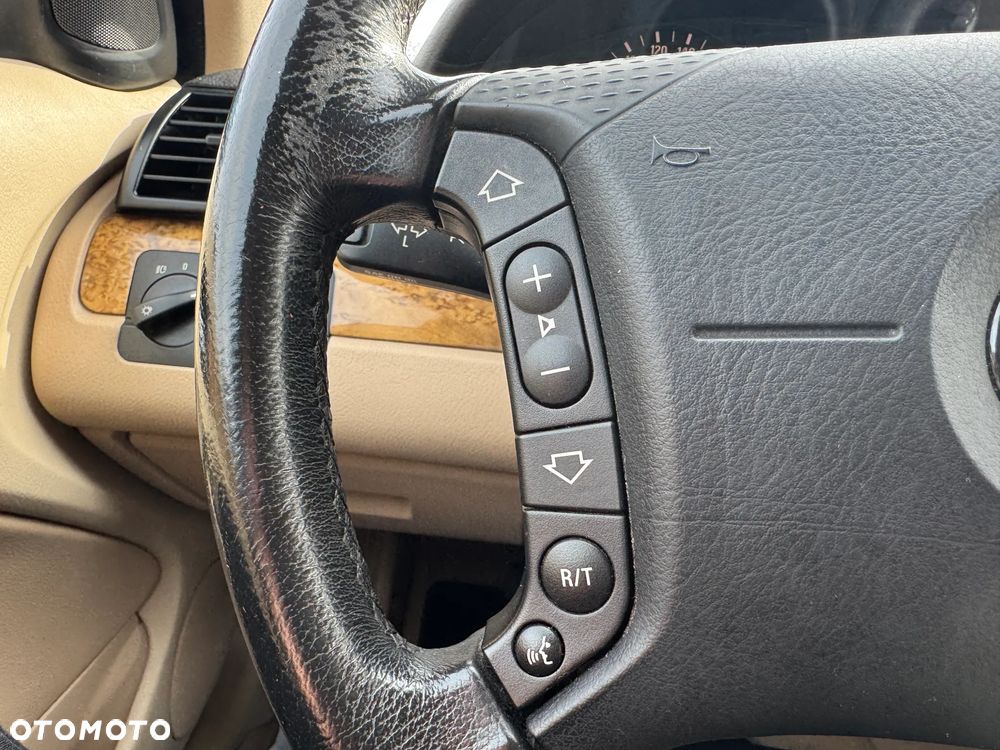 BMW Seria 3 318i Edition Exclusive - 17