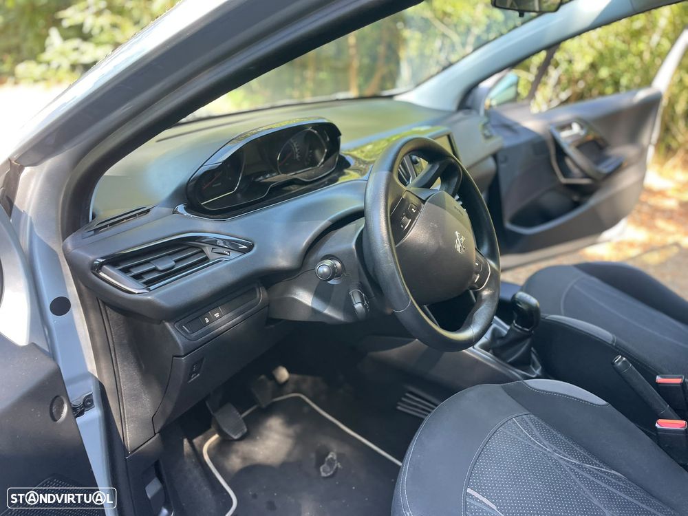 Peugeot 208 e-HDi 92 Stop&Start Active - 8