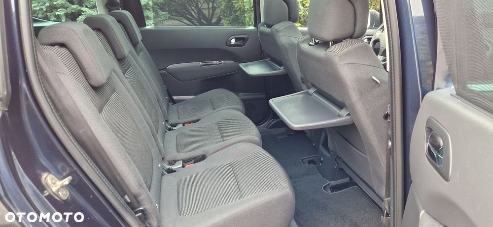 Peugeot 5008 - 11