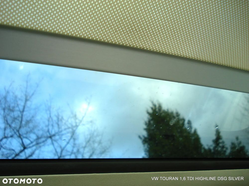 Volkswagen Touran 1.6 TDI DPF BlueMotion Technology DSG Highline - 19