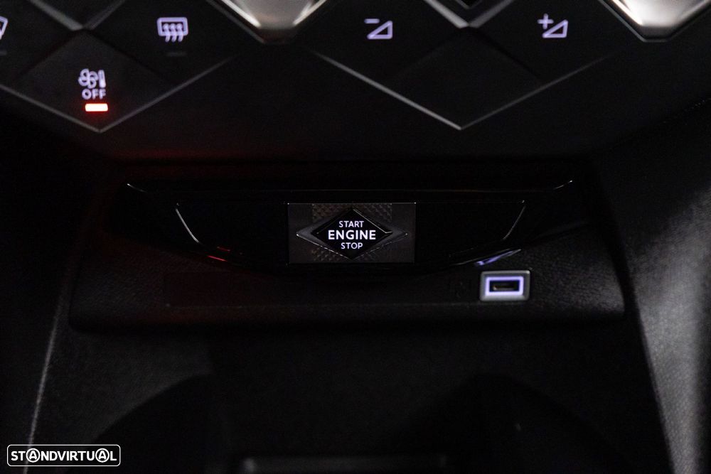 DS DS3 1.2 PureTech Rivoli EAT8 - 23