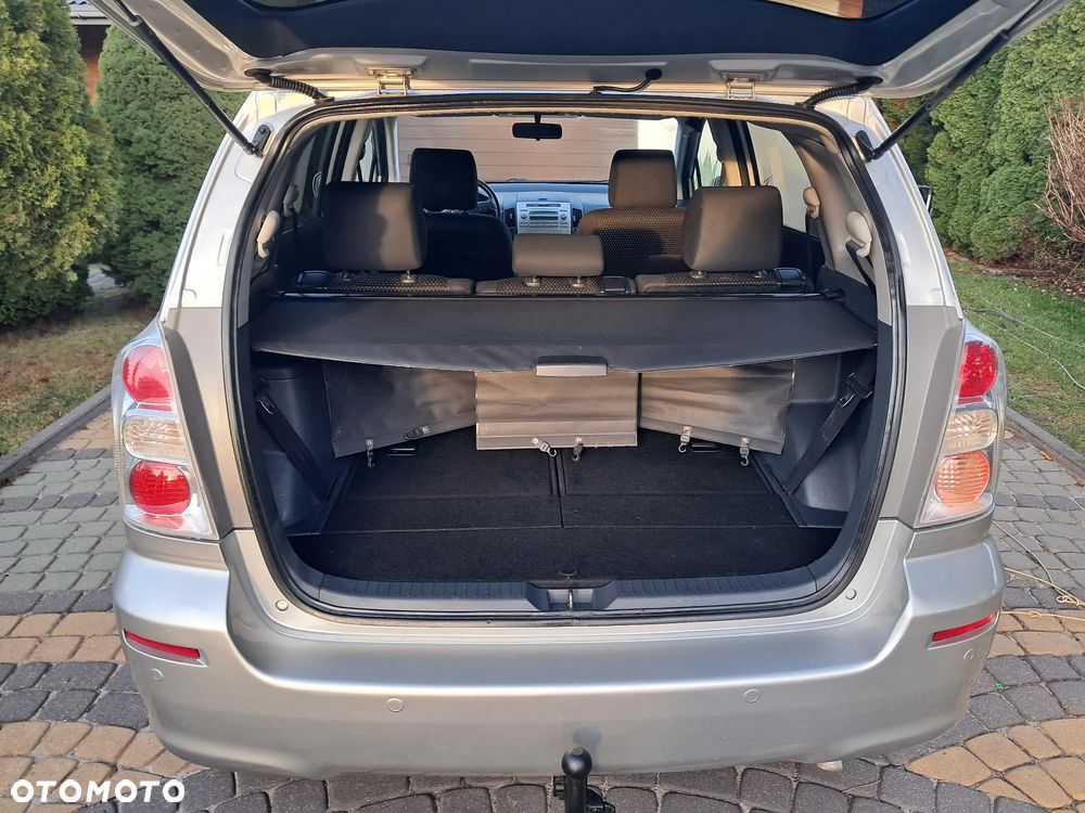 Toyota Corolla Verso 1.8 Sol 7os - 5