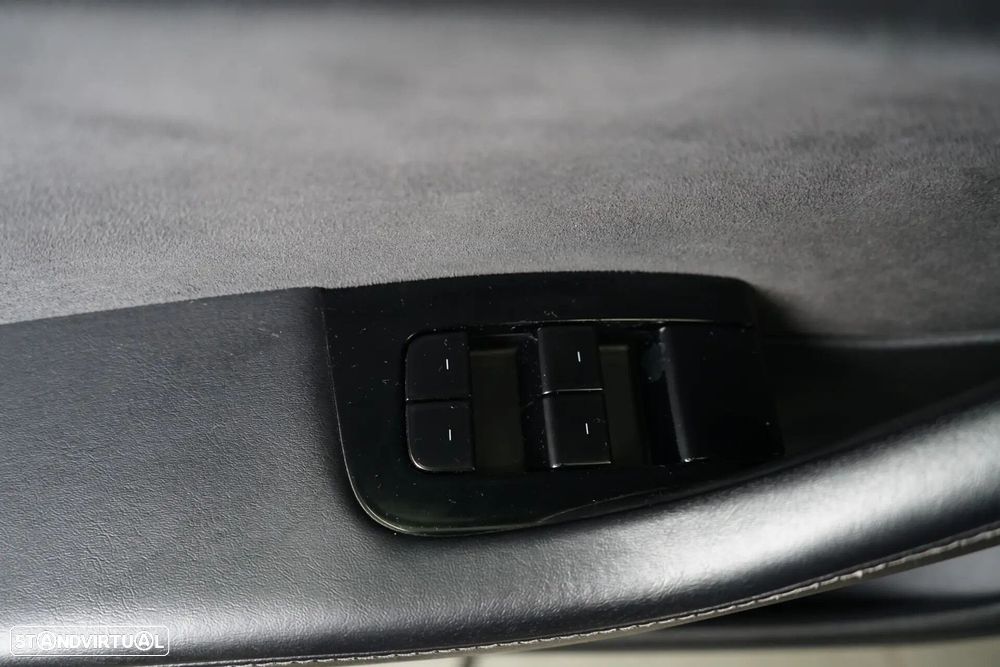 Tesla Model 3 Standard Range Plus RWD - 18