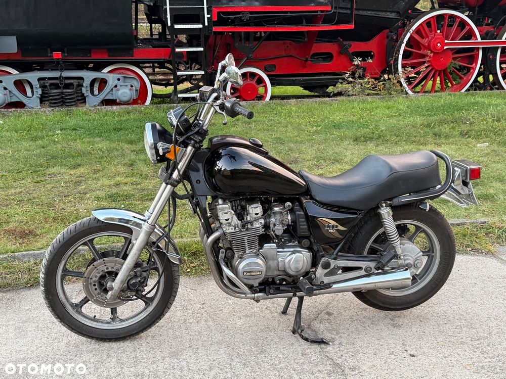 Kawasaki LTD - 3