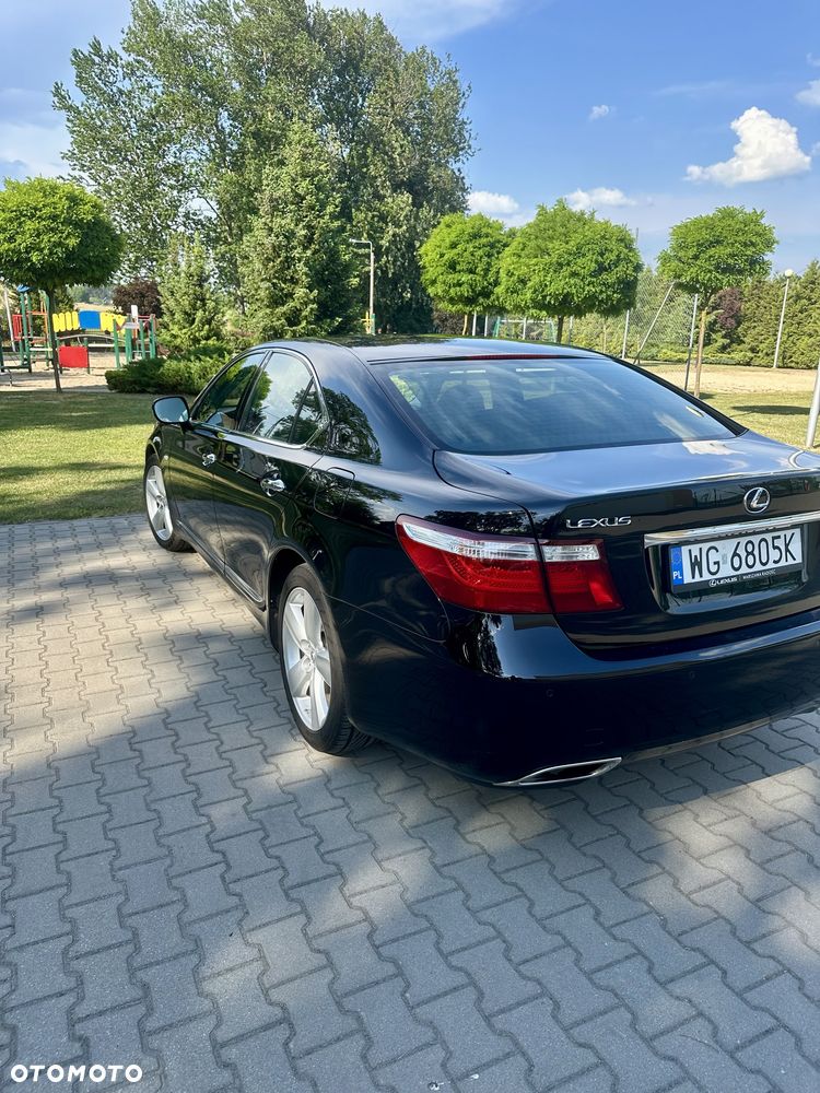 Lexus Inny - 2
