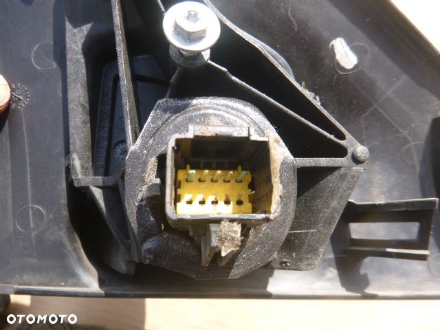 LUSTERKO LEWE ELEKTRYCZNE PRAWE ELEKTRYCZNE KOMPLET RENAULT MEGANE II KOLOR MV632 - 15