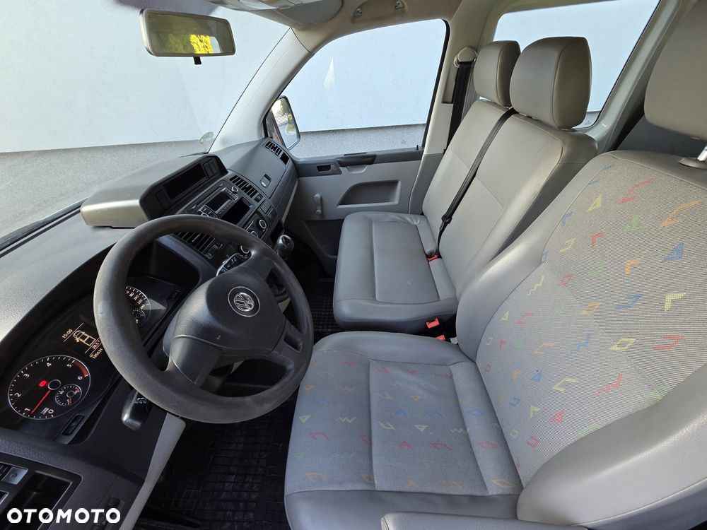 Volkswagen Transporter - 22