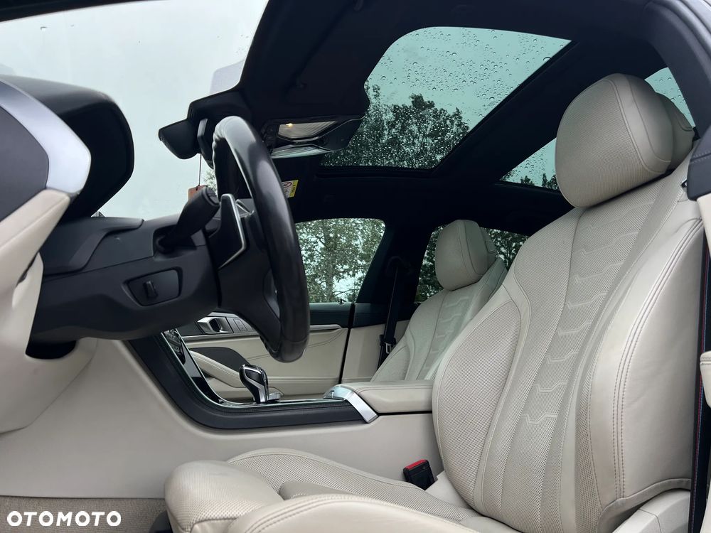 BMW Seria 8 - 15