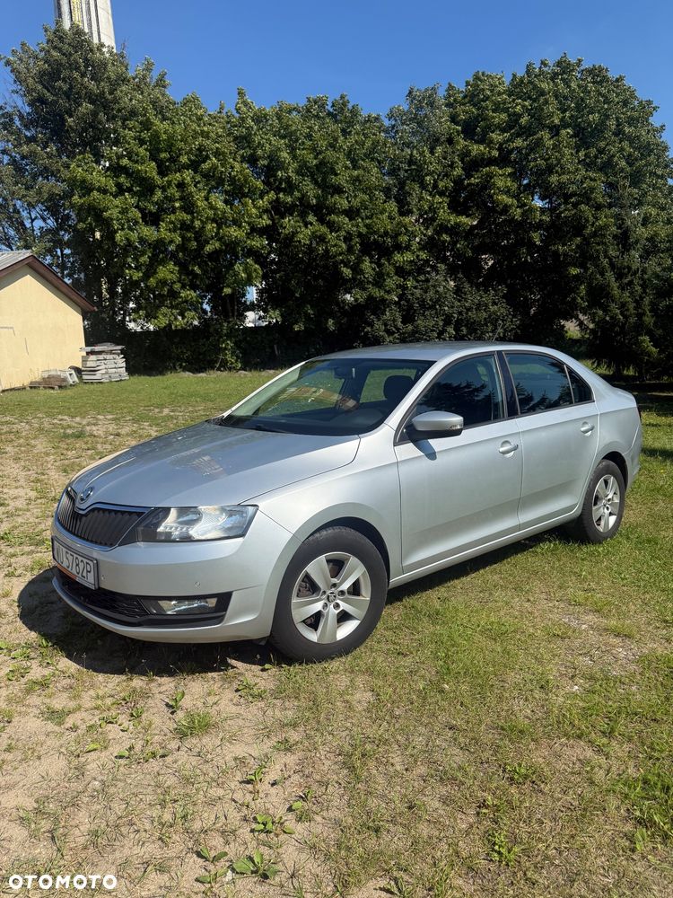 Skoda RAPID - 12
