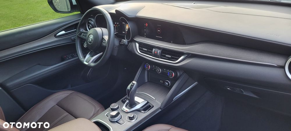 Alfa Romeo Stelvio 2.0 Turbo TI Q4 - 7