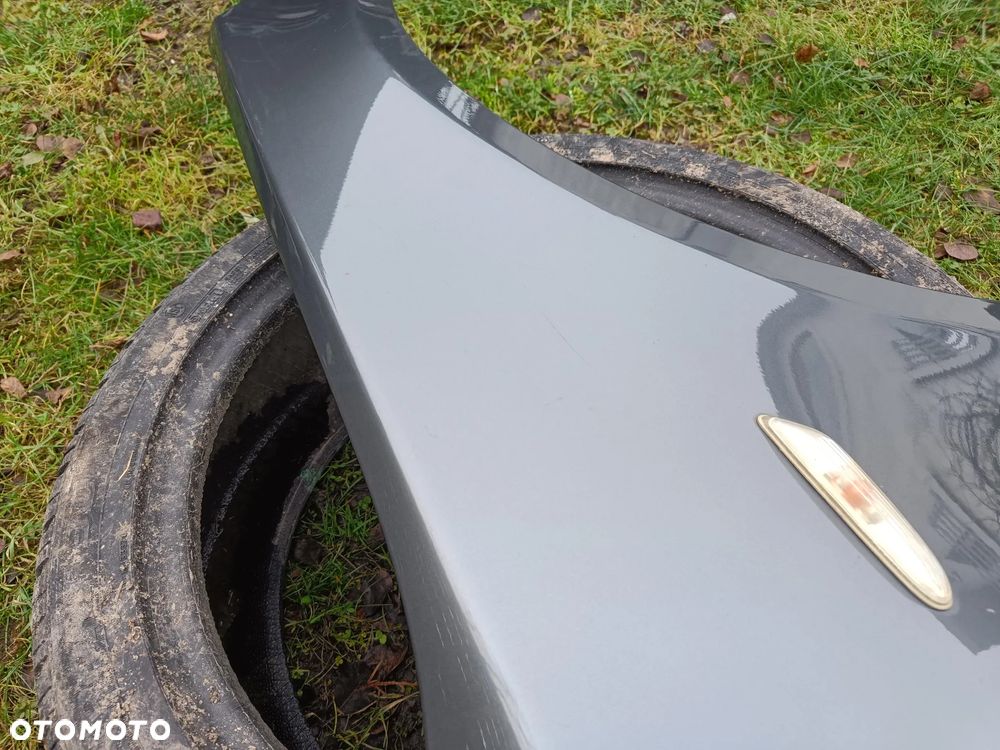 BMW E60 E61 BŁOTNIK PRAWY TITANGRAU II METALLIC W KOLOR - 7