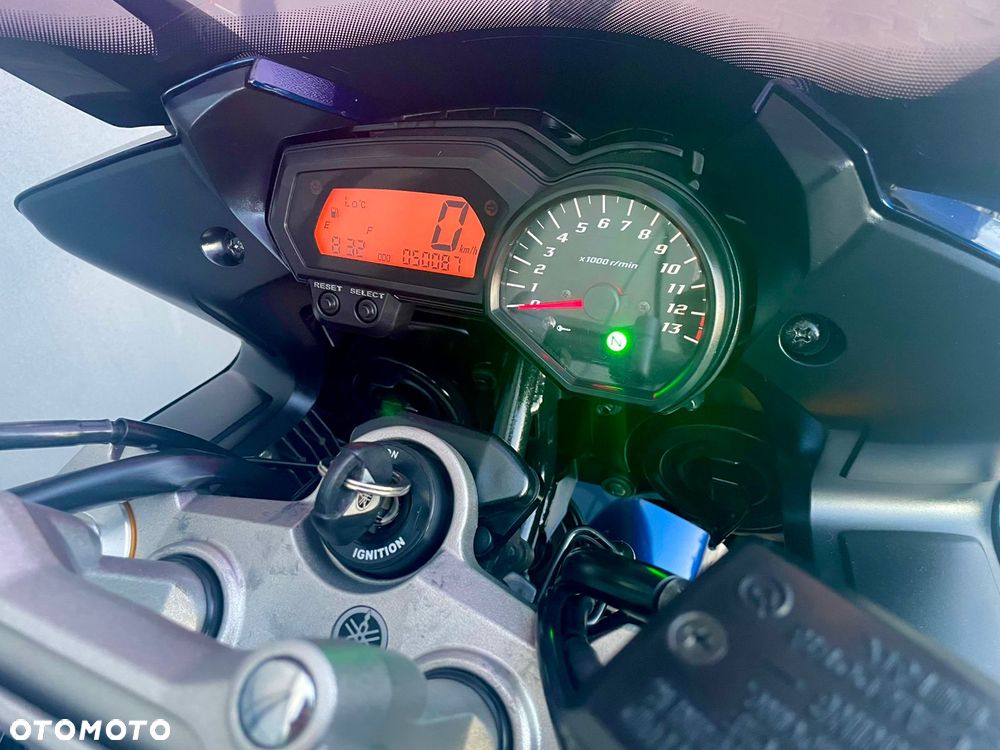 Yamaha FZ - 18