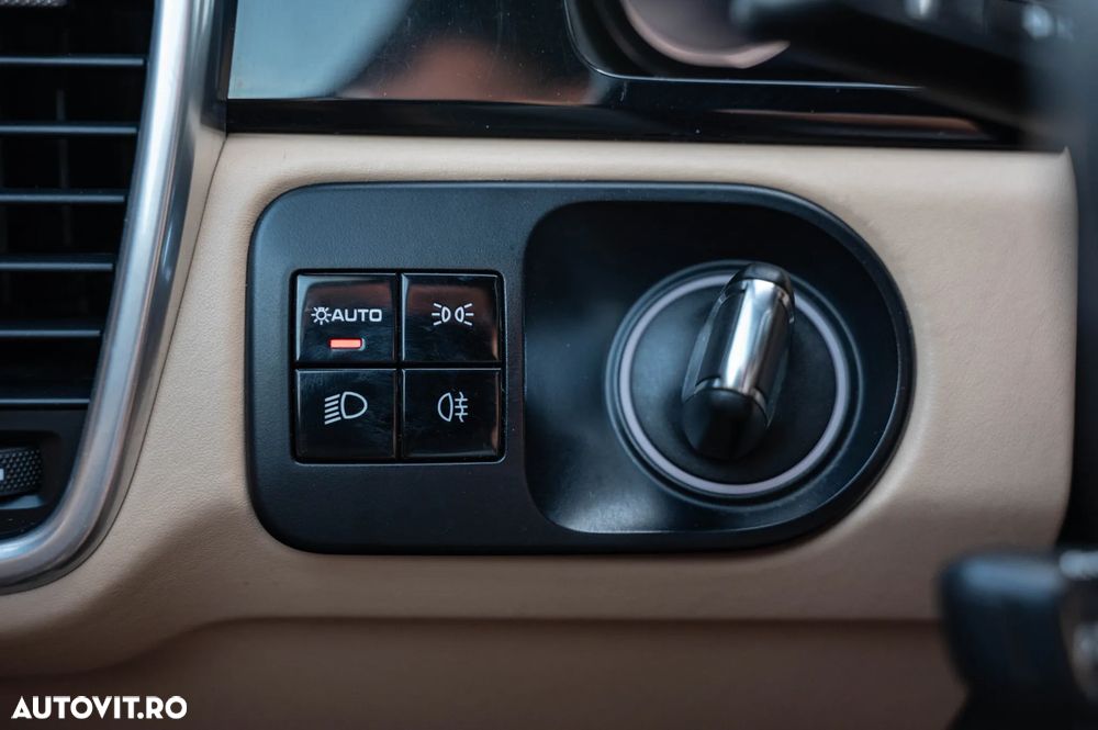 Porsche Cayenne Tiptronic S - 30