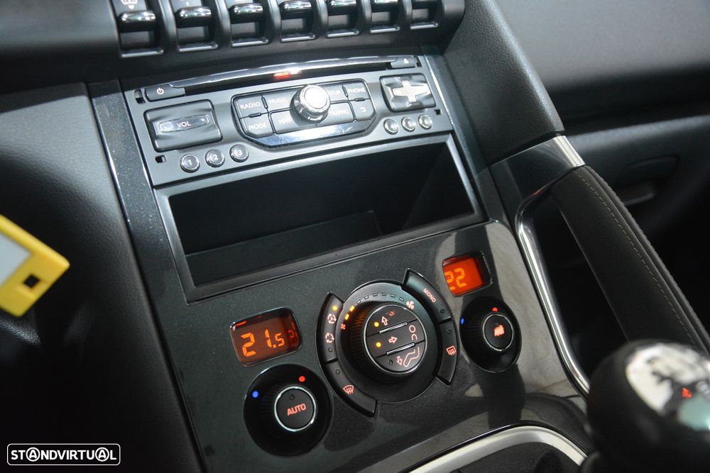 Peugeot 3008 1.6 HDi Allure - 21