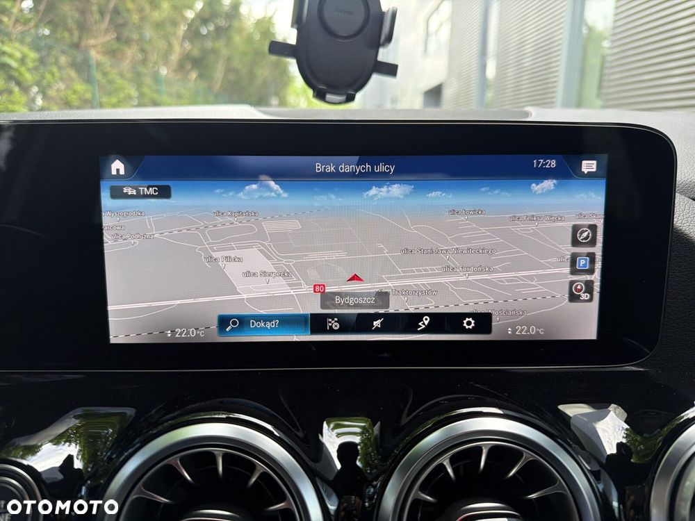 Mercedes-Benz GLA 180 Progressive - 26