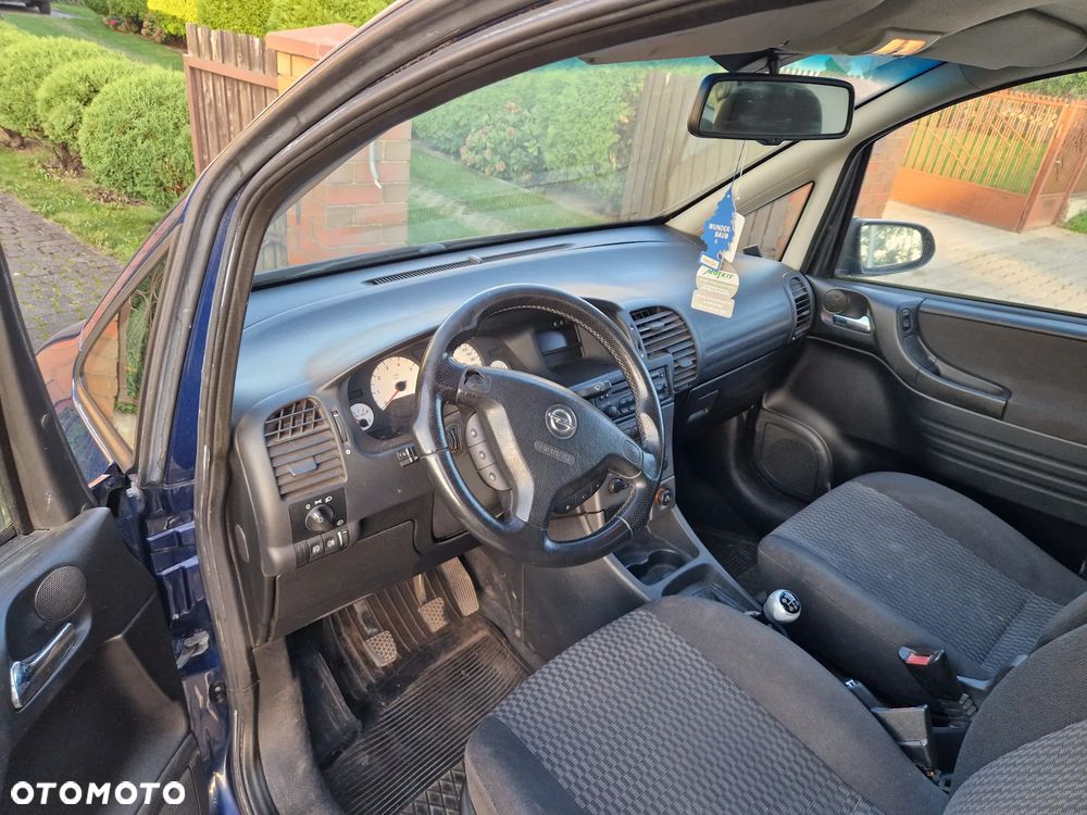 Opel Zafira 2005 photo 4