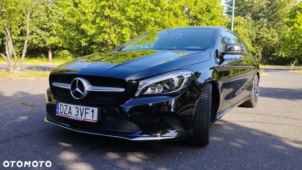 Mercedes-Benz CLA 180 7G-DCT - 1