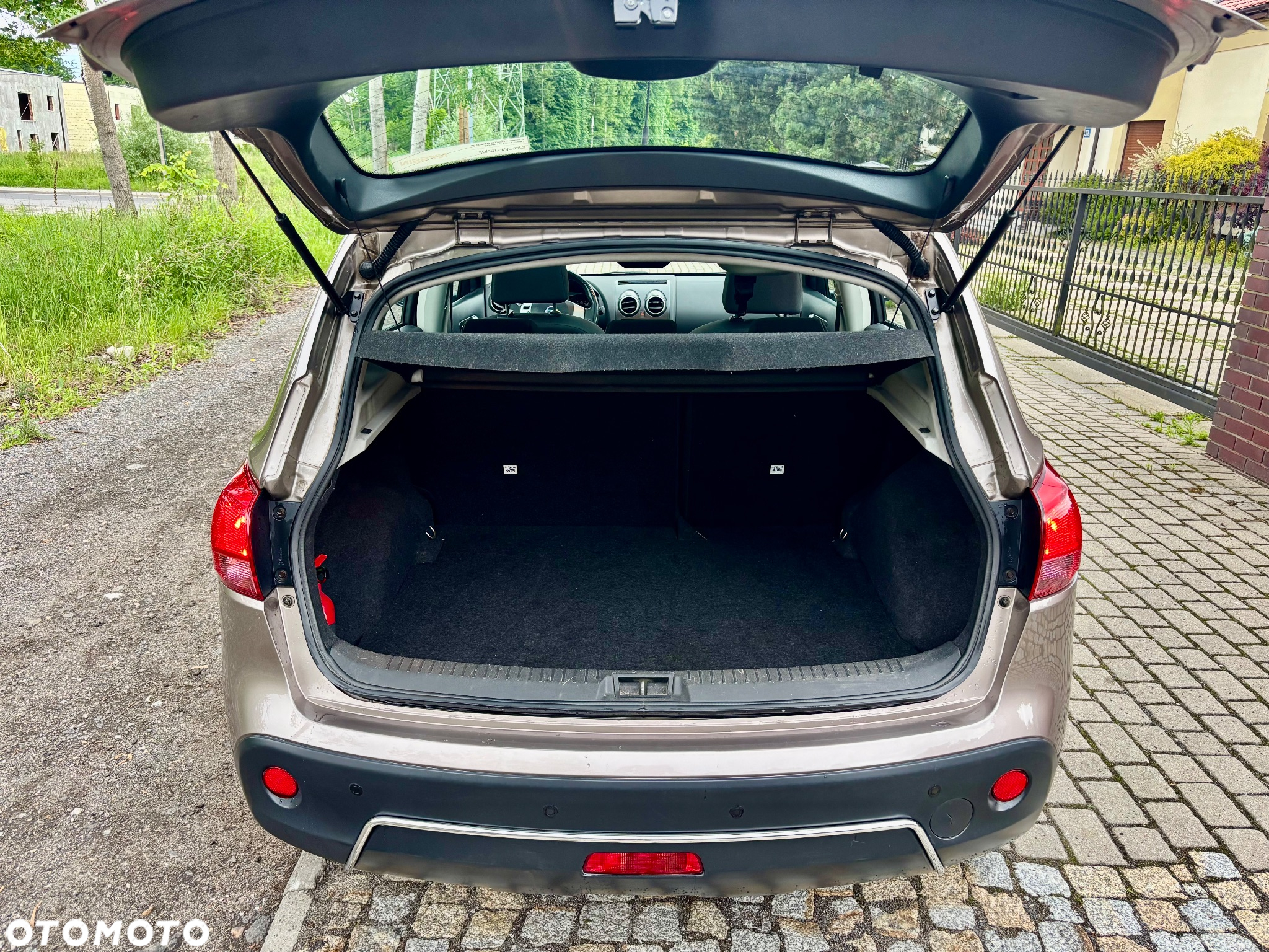 Nissan Qashqai 2.0 4x4 Tekna - 26