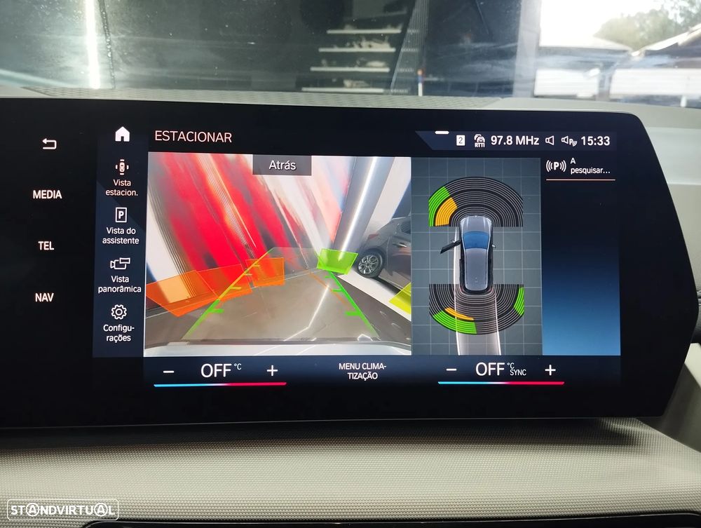 BMW 218 Active Tourer i Auto - 27