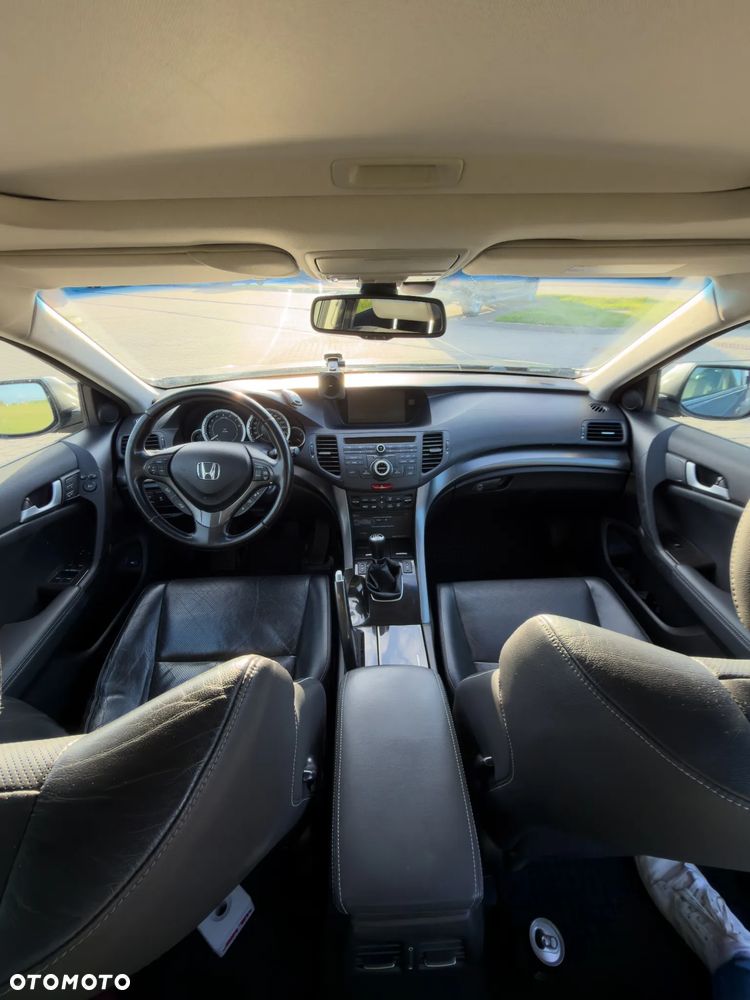 Honda Accord 2.0 Executive - 7