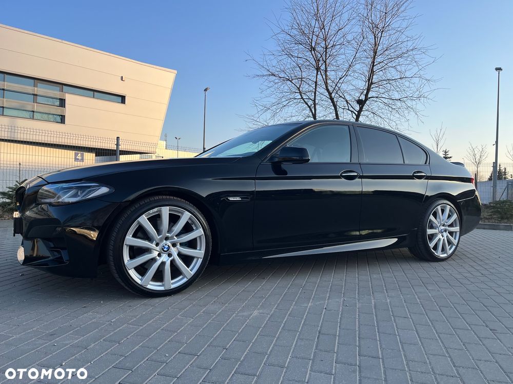 BMW Seria 5 535i Sport-Aut - 31