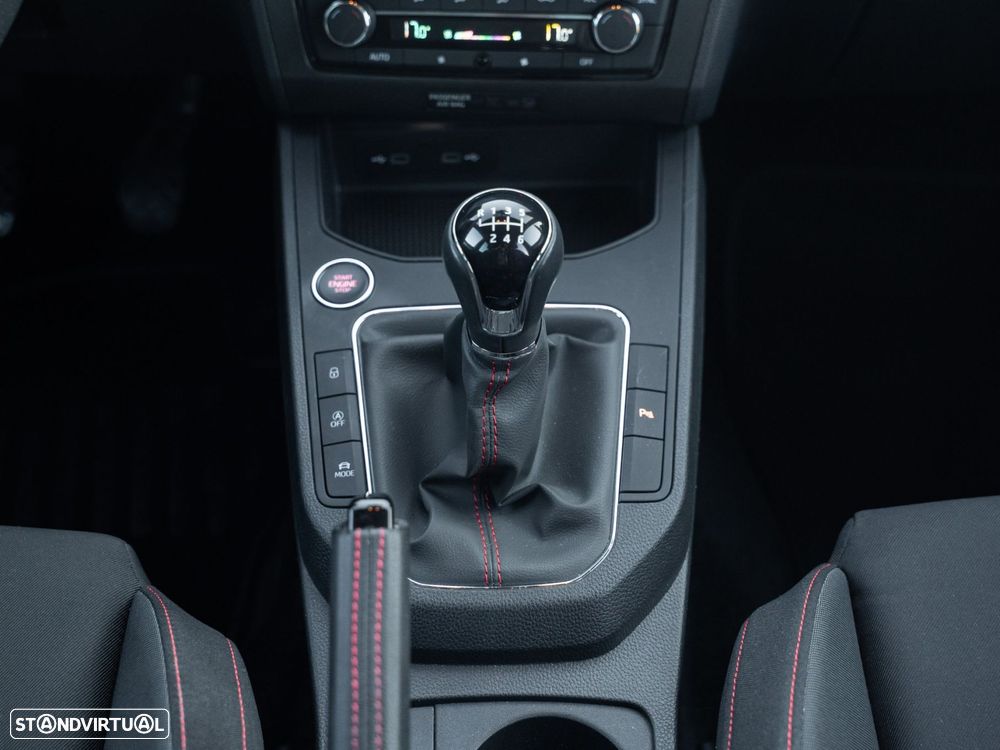 SEAT Ibiza 1.0 TSI FR - 34