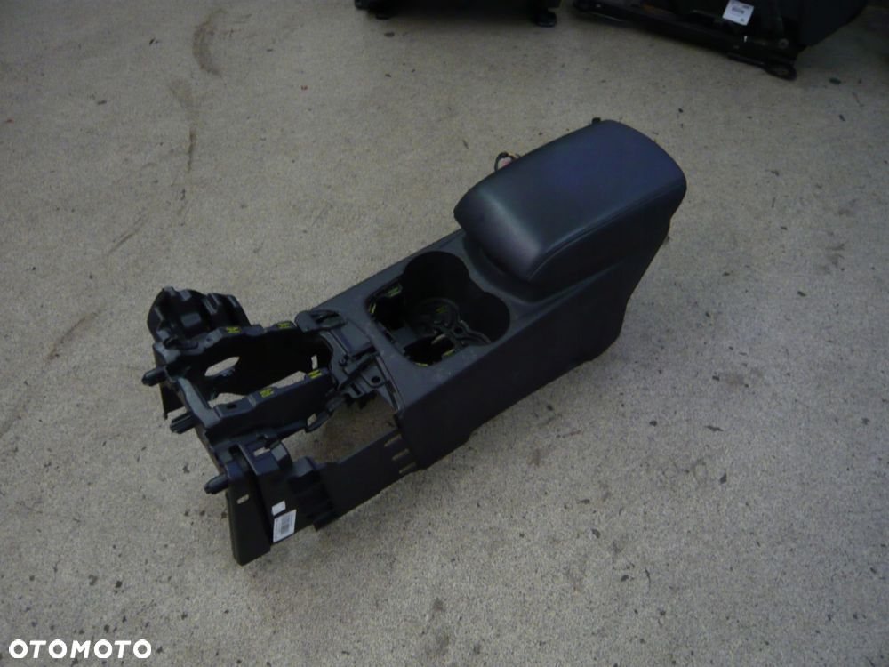 tunel środkowy podłokietnik ford focus mk3 - 1