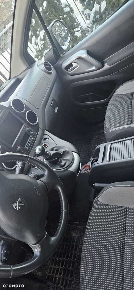 Peugeot Partner 1.6 BlueHDi Outdoor S&S - 2