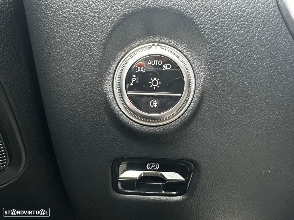 Mercedes-Benz C 220 d AMG Line - 19