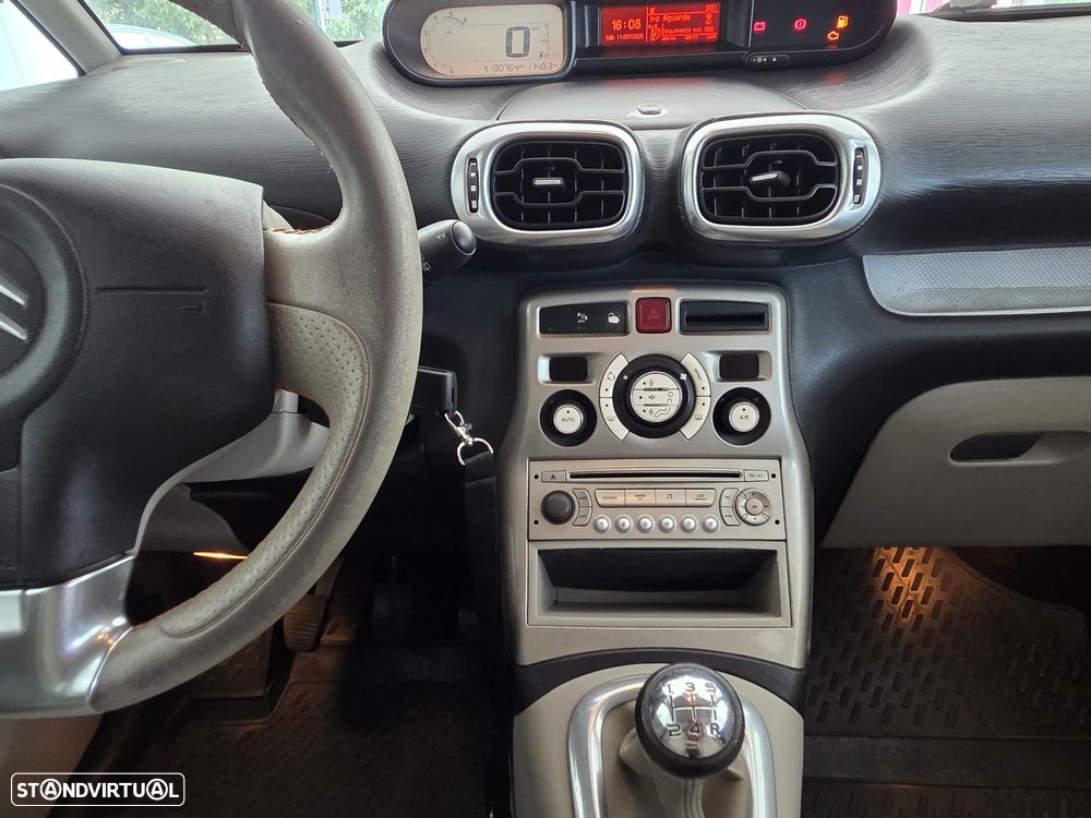 Citroën C3 Picasso 1.6 HDi Exclusive Airdream - 15