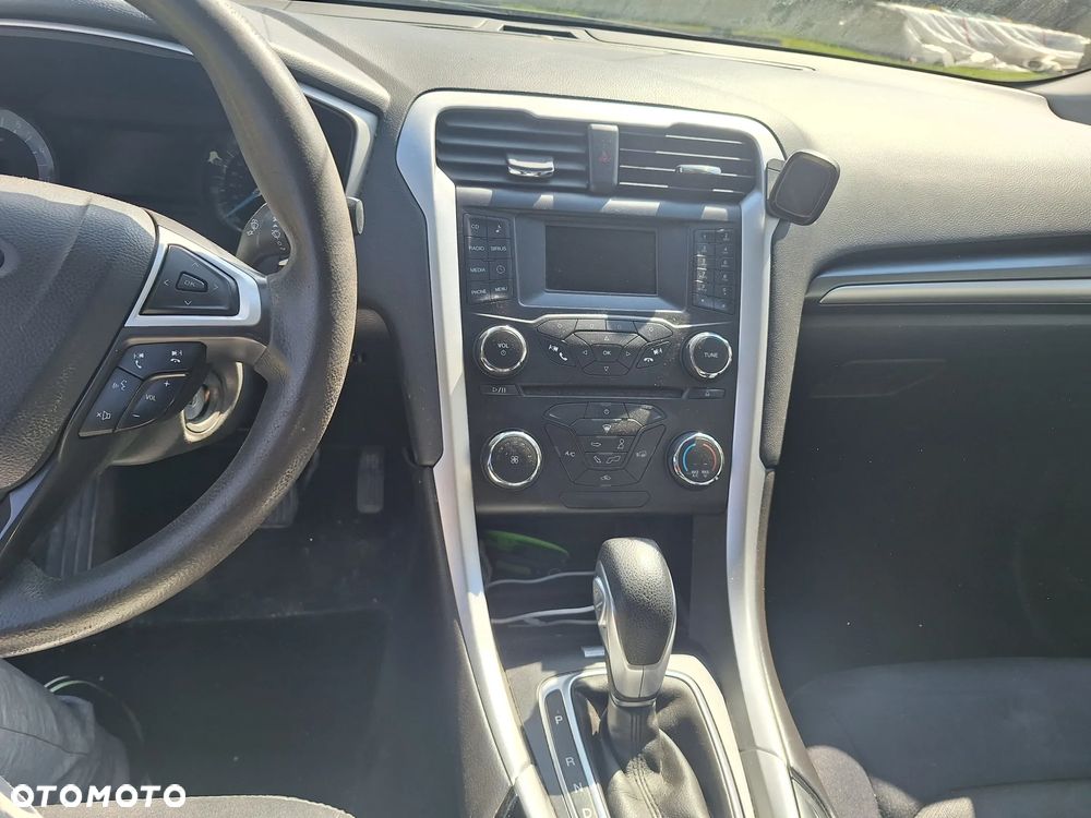 Ford Fusion - 4