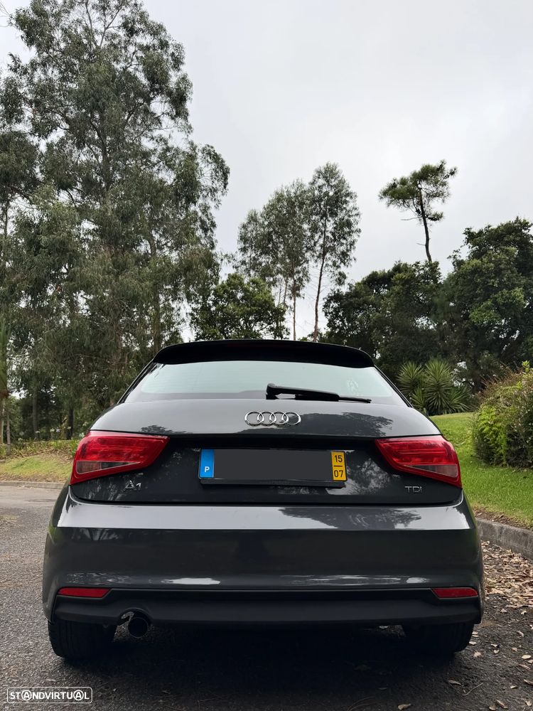 Audi A1 Sportback 1.6 TDI S tronic - 5