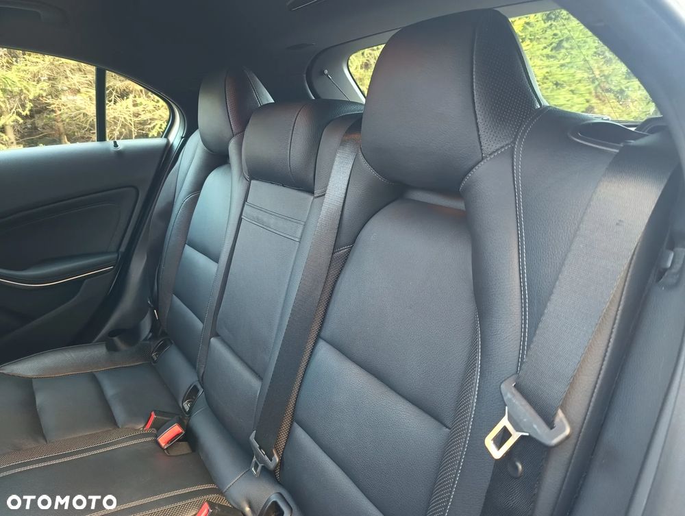 Mercedes-Benz Klasa A 200 CDI 7G-DCT AMG Line - 25