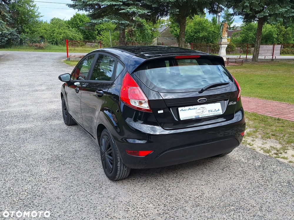 Ford Fiesta 1.0 Champions Edition - 8