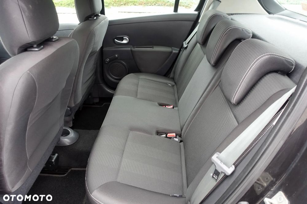 Renault Clio 1.2 16V 75 Dynamique - 13