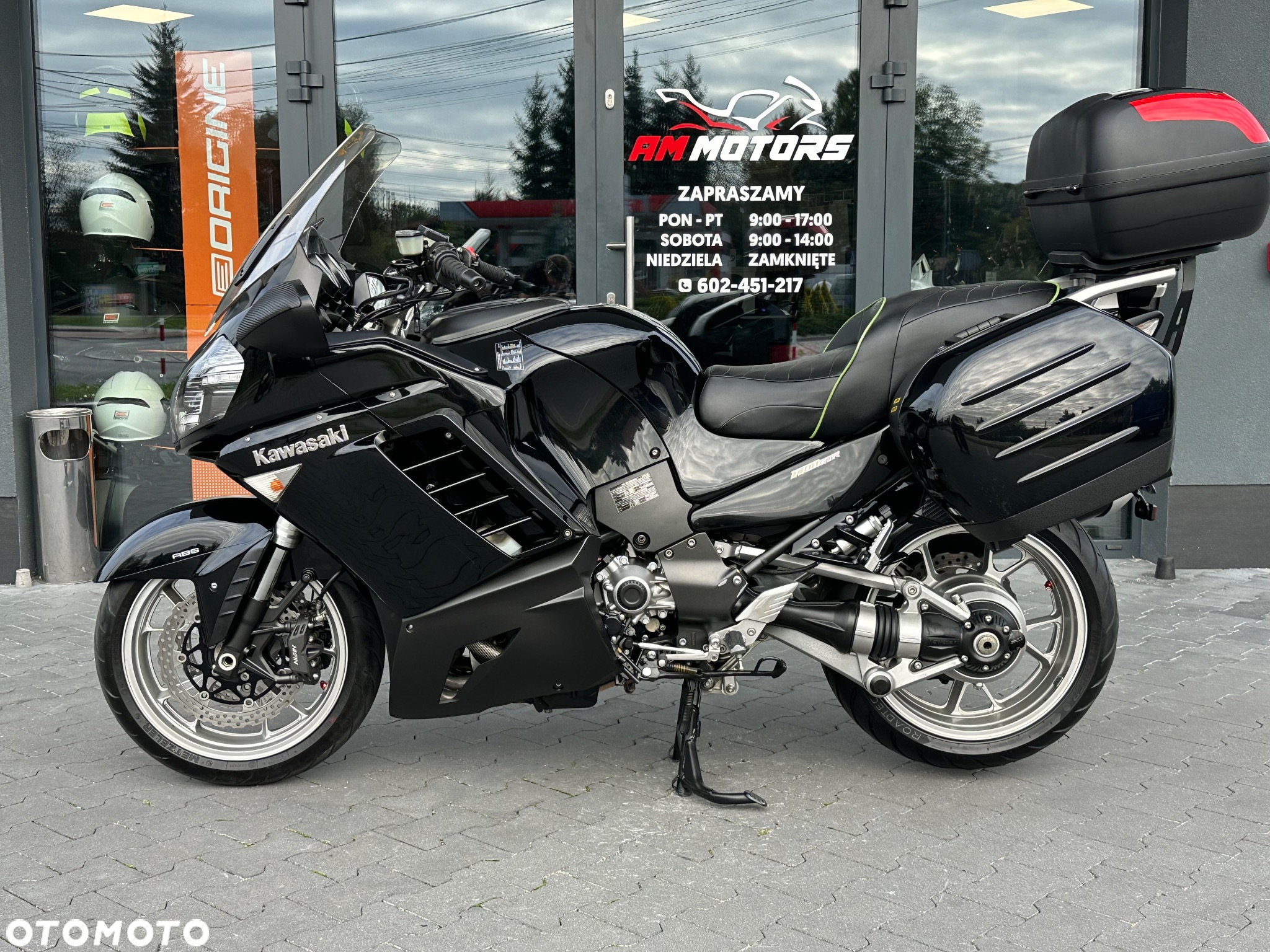 Kawasaki GTR - 28