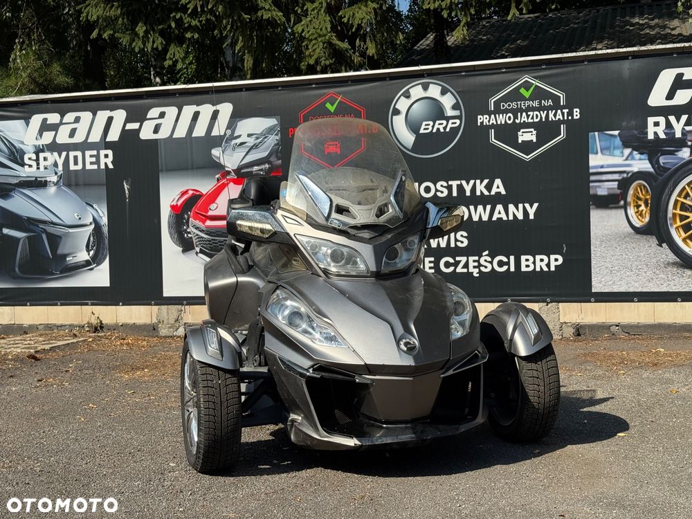Can-Am Spyder - 2
