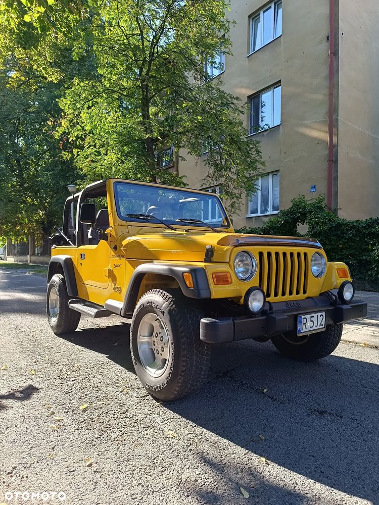 Jeep Wrangler - 4