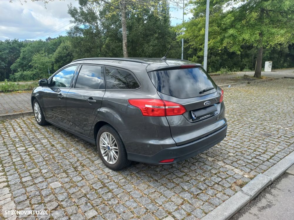 Ford Focus SW 1.5 TDCi EcoBlue Business - 7