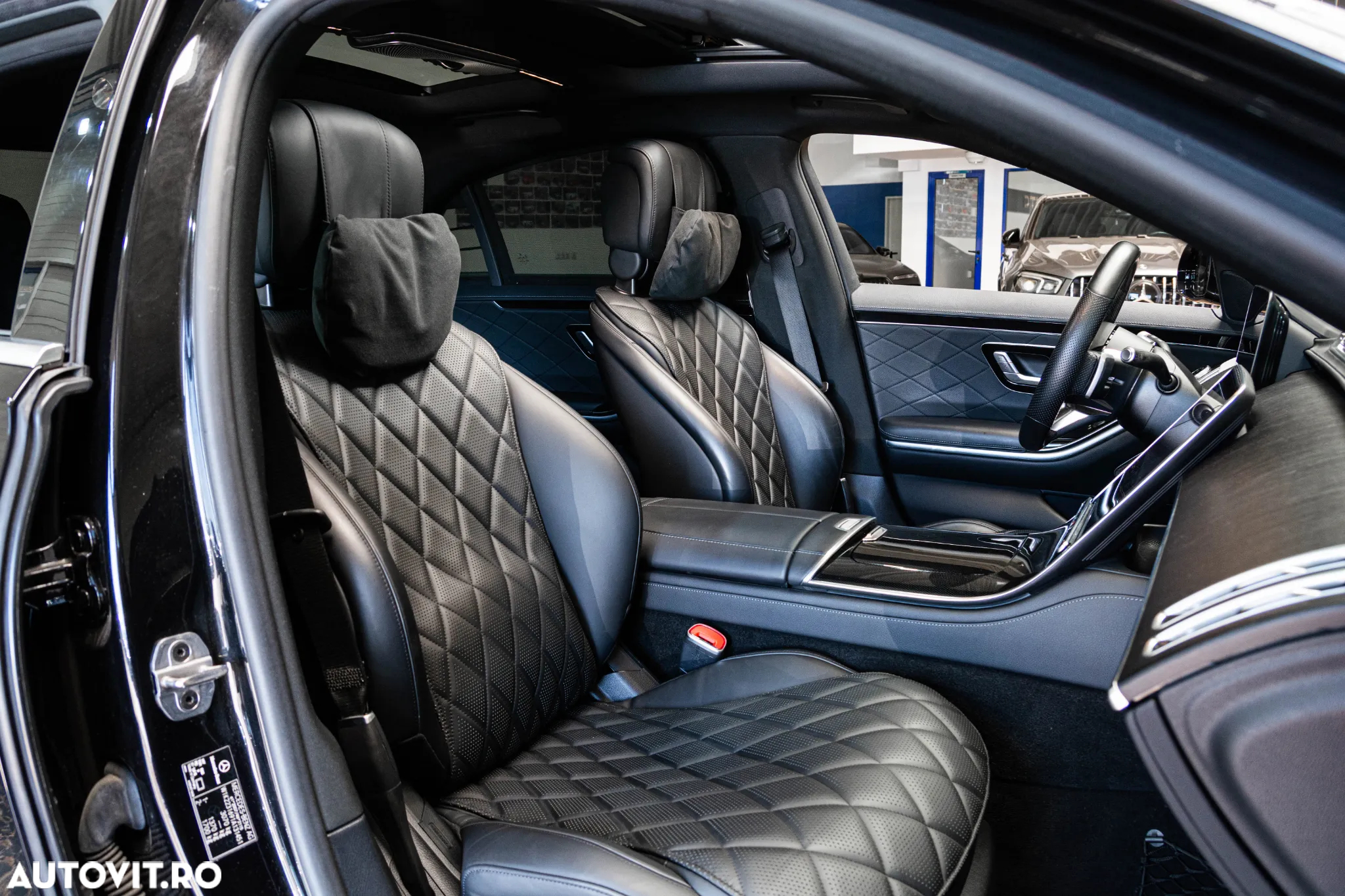 Mercedes-Benz S 580e 4Matic L 9G-TRONIC - 32