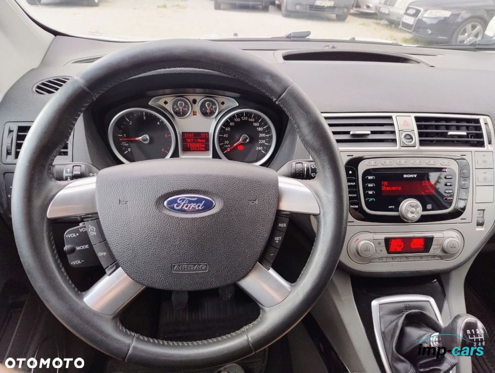 Ford Kuga - 5