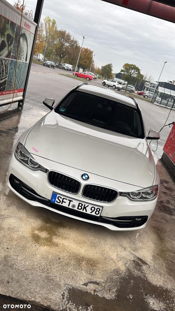 BMW Seria 3 320i Touring - 7