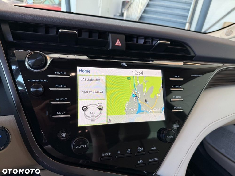 Toyota Camry 2.5 Hybrid Executive CVT - 8