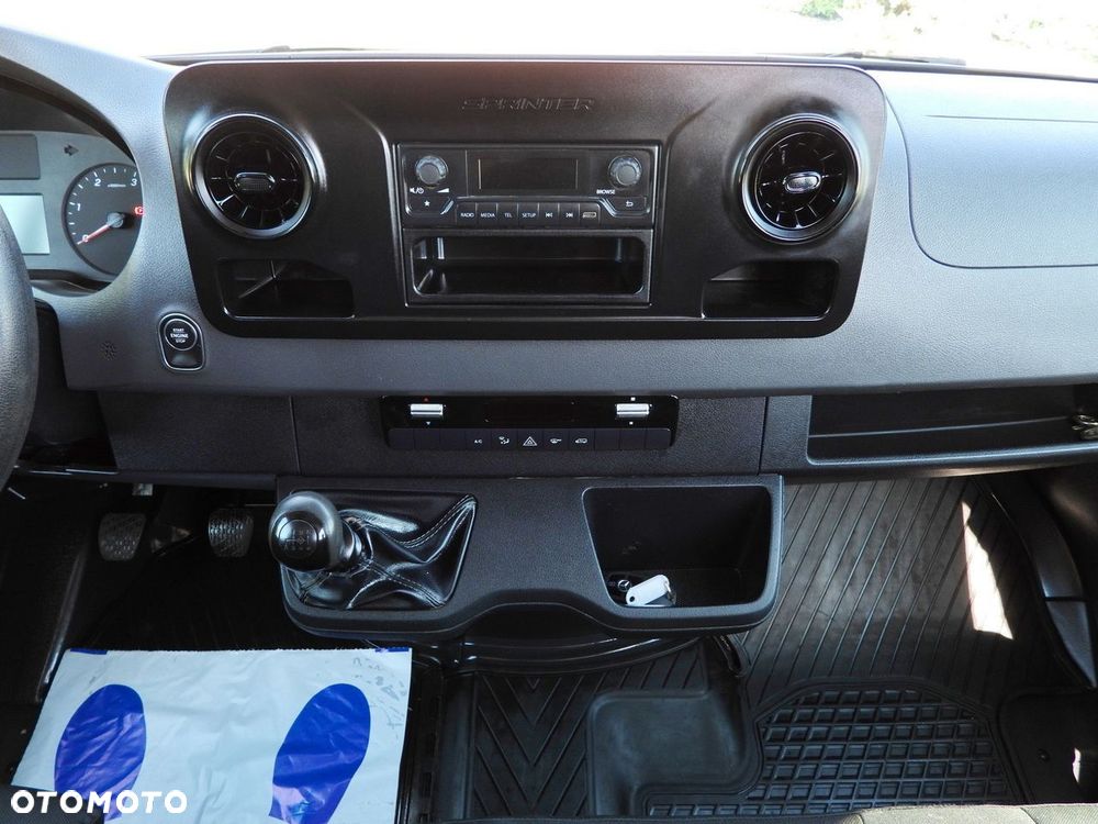 Mercedes-Benz SPRINTER 316 FURGON BRYGADÓWKA 7 MIEJSC TEMPOMAT KLIMATYZACJA  165KM - 32