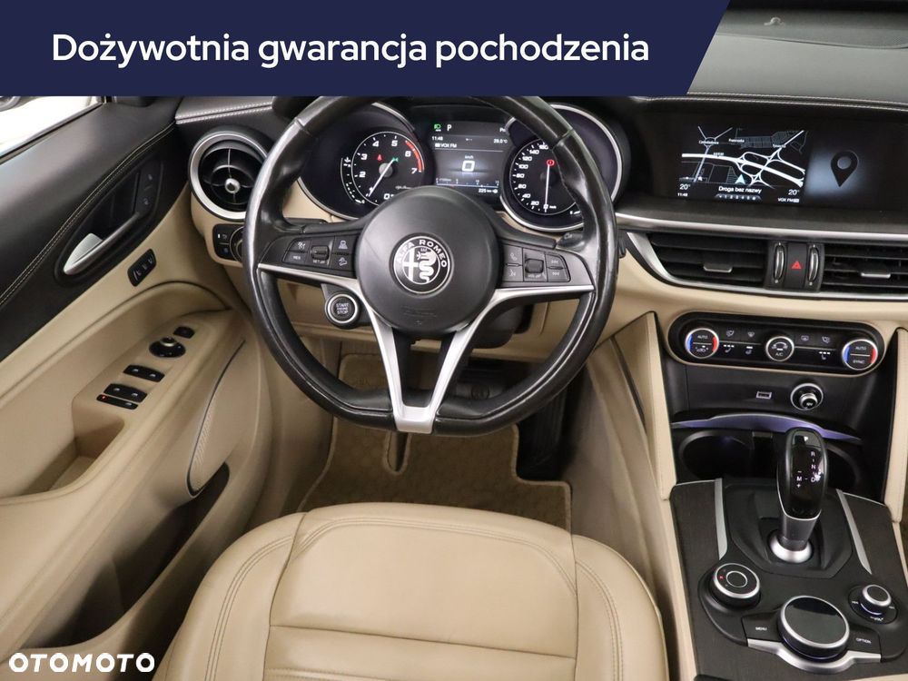 Alfa Romeo Stelvio - 9