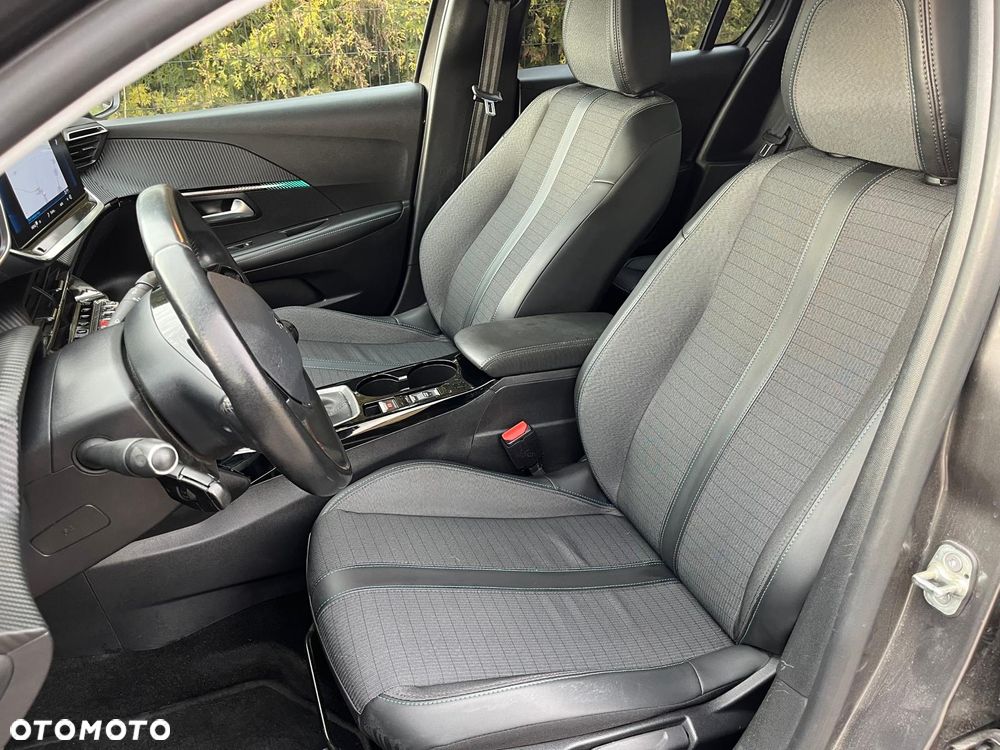 Peugeot 208 BlueHDi 100 Allure - 10